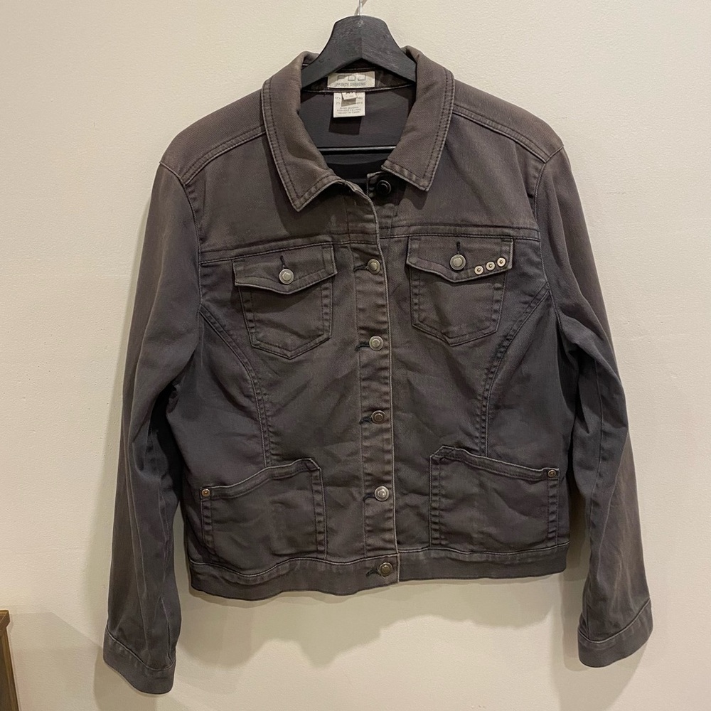 Women's Gray Jean Jacket